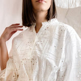 MUN-MN4020 WHITE EYELET TOP