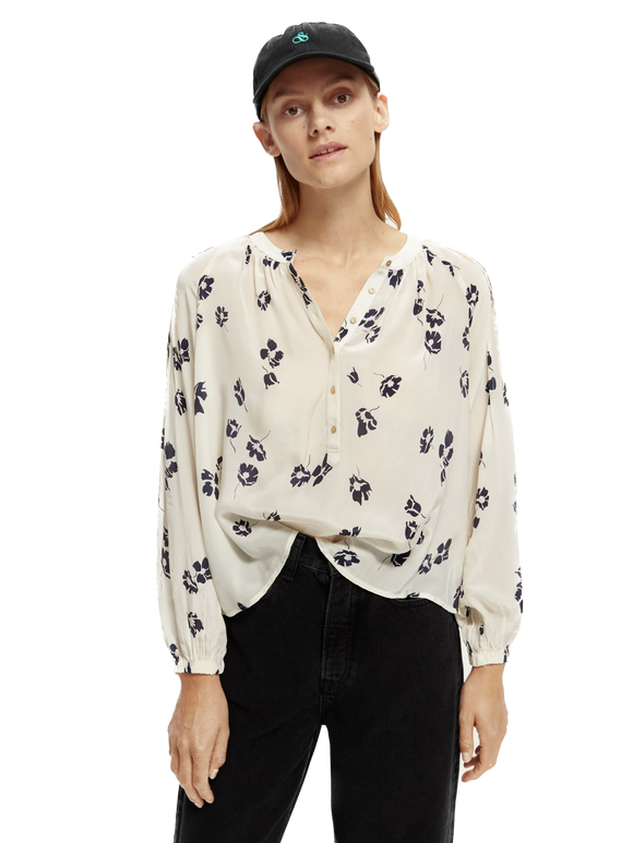 SAS-17105823PSLM WHITE&NAVY BLOUSE